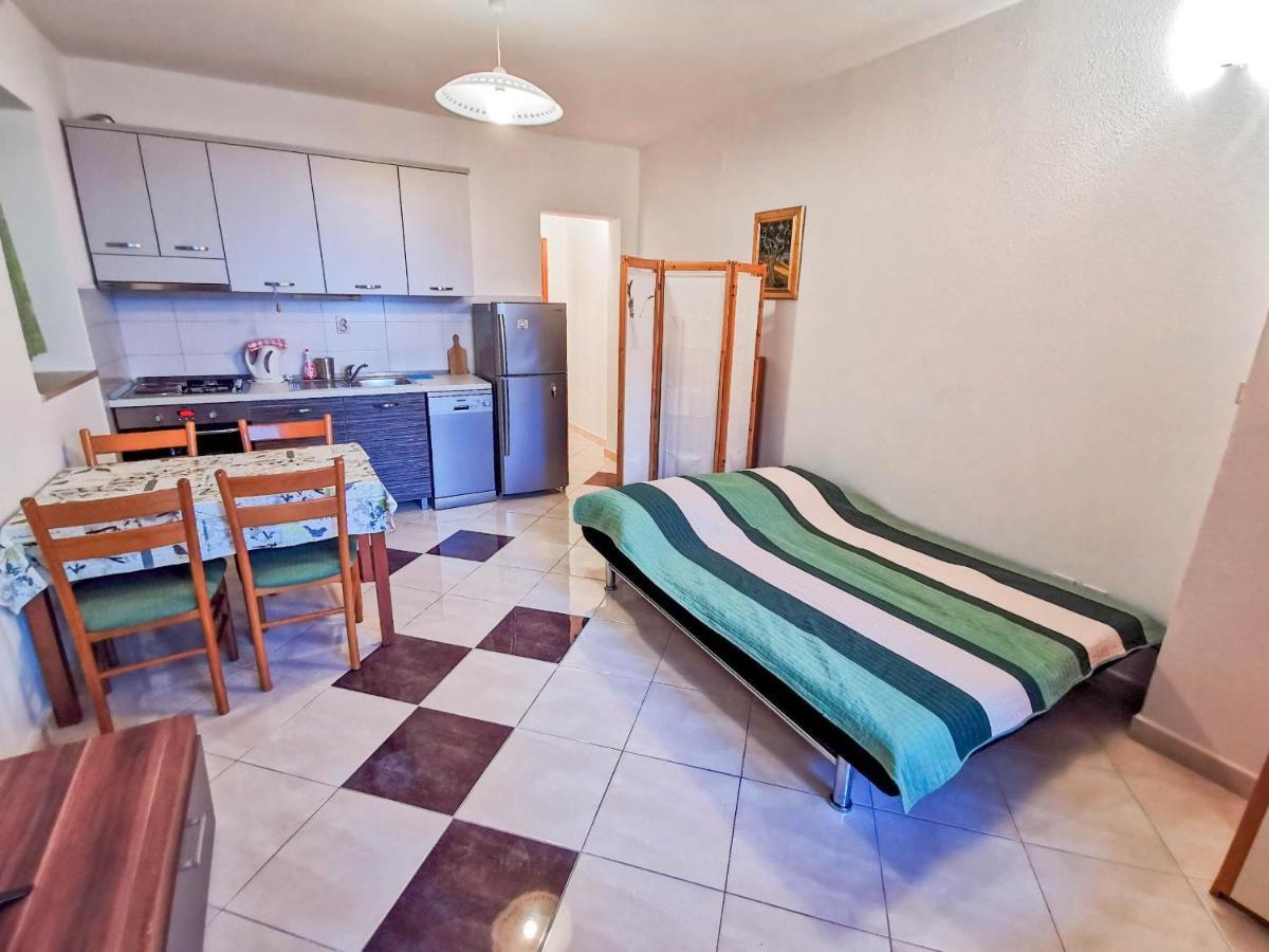 Vukadin Apartament Makarska